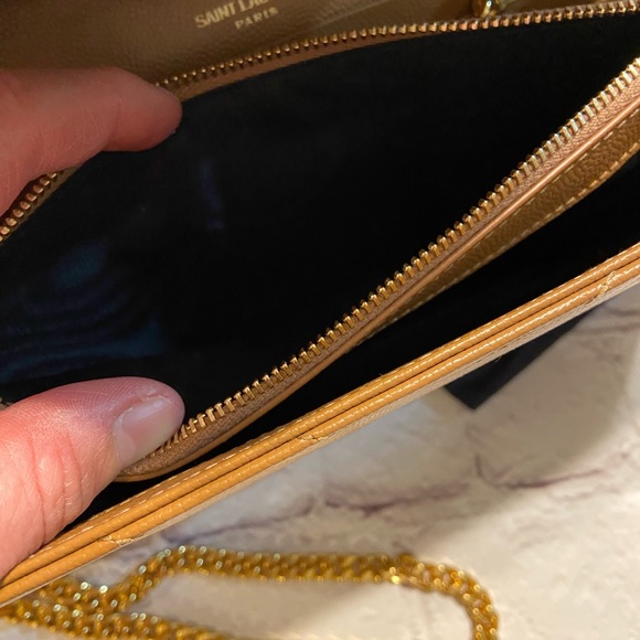 Saint Laurent - Picture 8 of 13